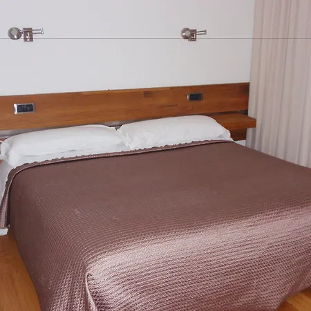 بيت ضيافة Miranda ميراندا ديل كاستانيار