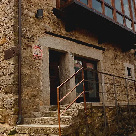 Miranda بيت ضيافة ميراندا ديل كاستانيار