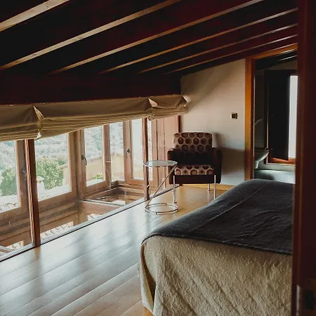 Miranda 4* ميراندا ديل كاستانيار