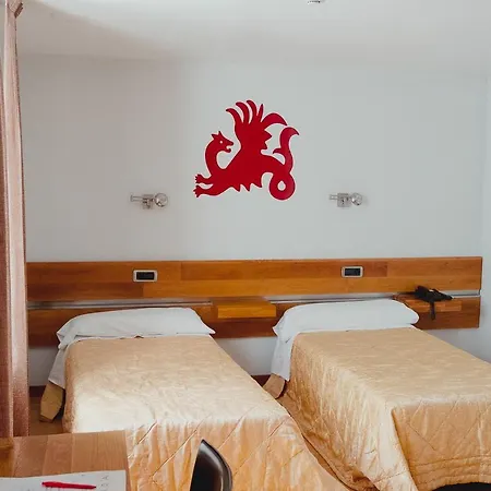 Miranda 4* ميراندا ديل كاستانيار